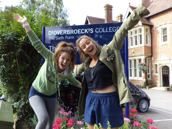 Giới thiệu về d'Overbroeck’s International School và Oxford sixth form college